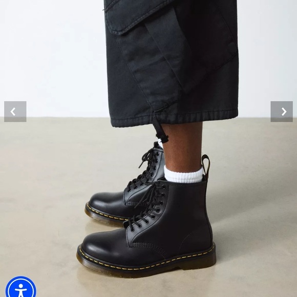 NWT Classic Black Leather Smooth Leather Lace Up Boots Sz US 7 main image 8